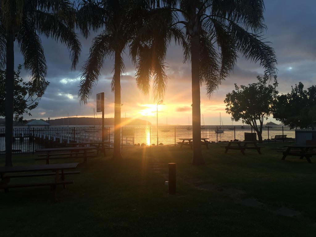 Motel Mariners On The Waterfront Batemans Bay Exteriér fotografie